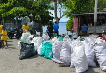 Aksi Bersih Sampah ke-185 Komunitas Trash Hero Biak, Kumpulkan 156 Karung