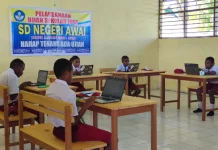 Siswa di Wilayah Kepulauan,Bahagia Ujian Sekolah Menggunakan Laptop