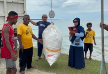 Laut Bukan Tempat Sampah: Misi Penyelamatan dari Pulau Owi  Bersama Trash Hero Biak
