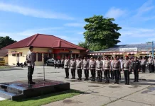 Sebanyak 17 Anggota Polres Biak Numfor Raih Penghargaan dari Kapolres