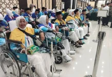 Jemaah Haji Biak Numfor Menunaikan Ibadah Umrah Wajib