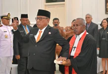 Bupati Biak Numfor Lantik Zakharias Mailoa Sebagai Penjabat Sekretaris Daerah