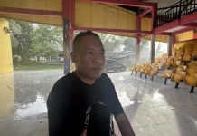 Sambut World Cup 2026, Suporter Biak Bersihkan gedung Amphiteater