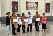 SRMA 41 Biak, Pertama Kalinya Serahkan Hasil Pembelajaran Semester Genap
