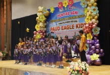 Sebanyak 33 Murid Kelas TK B PAUD Eagle Kids Biak Siap Melangkah ke Jenjang SD