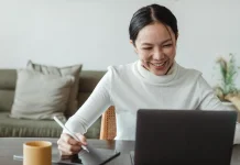 Rahasia Tetap Bahagia saat Bekerja: 5 Tips yang Mudah Diterapkan