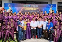 Remaja Pemuda Biak Persembahkan Puji- Pujian untuk Tuhan
