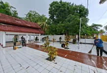 Wing Udara 3 dan Lanudal Biak Gelar Pembersihan TMP,  Sambut HUT Puspenerbal Ke-70