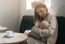Bayi Enam Bulan ke Bawah Jangan Diberi Makanan Tambahan
