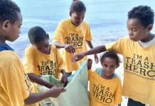 Trash Hero Biak Edukasi Mikroplastik kepada Anak-anak di Pulau Owi