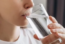 Inilah 5 Alasan Air Mineral Lebih Baik untuk Hidrasi Dibanding Minuman Lain