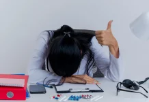 Burnout di Usia Muda, Apa Penyebabnya?