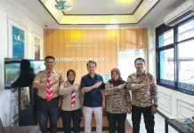 Tim Pramuka Luar Biasa Tuna Rungu Keliling Indonesia Kunjungi Bandara Biak