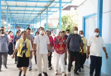 Kunjungi RSUD Biak,Mendagri Tito Akui Kebersihan Lingkungan