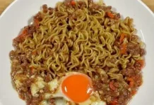Makanan yang Tidak Boleh Dikonsumsi Bersama Mie Instan