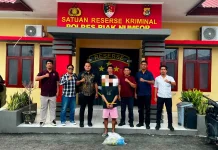 Cekcok Uang Parkir Berujung Nyawa, Tersangka Resmi Diserahkan ke Kejaksaan Biak
