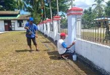 Dinas Sosial Biak Numfor Lakukan Bersih-bersih Taman Makam Pahlawan Cendrawasih