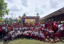 HUT RI ke-81, Yon Parako 482 dan PIA AG Ranting 002-03-2 Gelar Baksos di Wirmaker