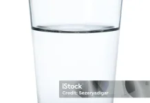 8 Tanda Kamu Minum Air Putih Terlalu Banyak, Justru Bisa Berisiko bagi Tubuh