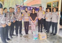 Sambut Hari Lantas Bhayangkara Ke-71, Sat Lantas Polres Biak Numfor Berbagi Kasih