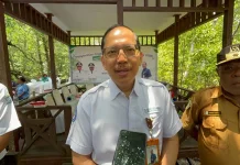 BPJS Kesehatan Serahkan 1.100 Bibit Mangrove untuk Kelompok Tani Hutan
