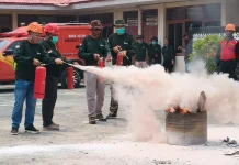 Siaga Bencana, BPKAD Biak Gelar Pelatihan Pemadaman Kebakaran