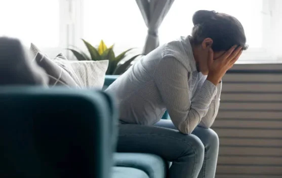 Stres Berkepanjangan dan Risiko Penuaan Dini, Ini Cara Mengatasinya