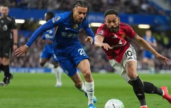 Chelsea vs Mancheste United: Serangan Gencar, Gol Tak Kunjung Datang