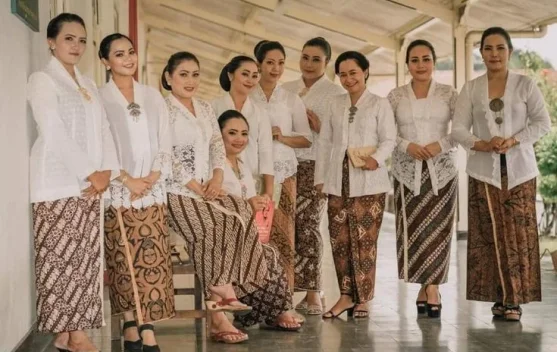 FYP in Kebaya, Tren Budaya yang Viral di TikTok