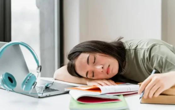 Sering Ngantuk dan Sulit Fokus? Waspadai Penyebab yang Mungkin Tidak Disadari