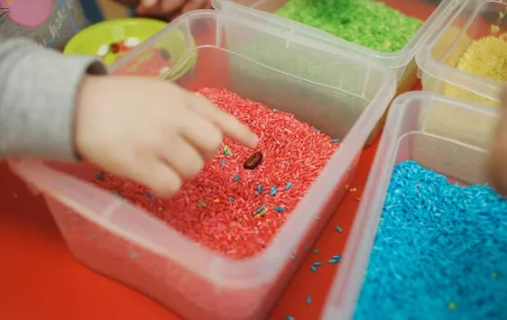 Ide Melatih Sensorik Anak tanpa Gadget Menggunakan Bahan Dapur