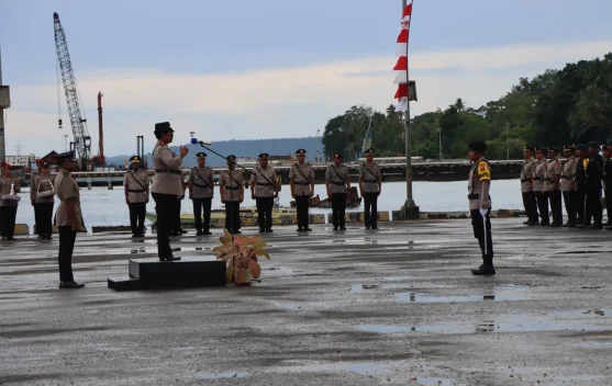Polres Biak Numfor Gelar Upacara Tabur Bunga di Laut, jelang HUT Bhayangkara Ke-80