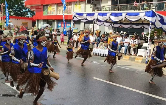 Pembukaan FBMW 2026 Diawali Parade Tarian Wor