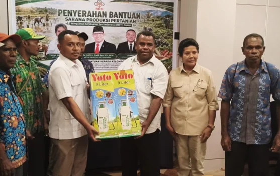 HKTI Biak Salurkan Bantuan Pertanian di Wilayah Pantura