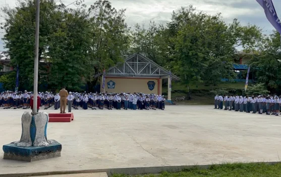 Sebanyak 483 Siswa Baru SMA Negeri 1 Biak Diserahkan Orang Tua ke Sekolah