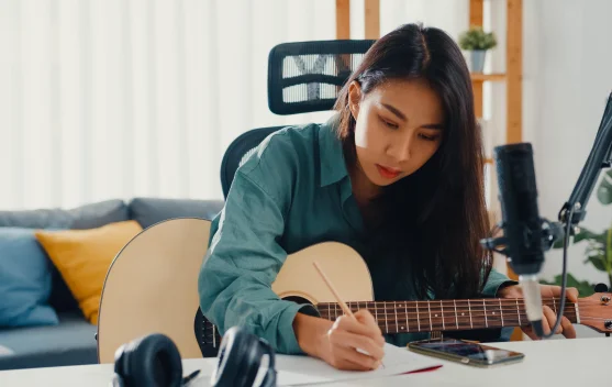 Mengapa Hobi Kini Sering Dituntut Menghasilkan Uang?