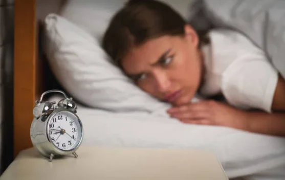 Tidur Terganggu, Mood Ikut Berantakan? Kenali Dampak Insomnia