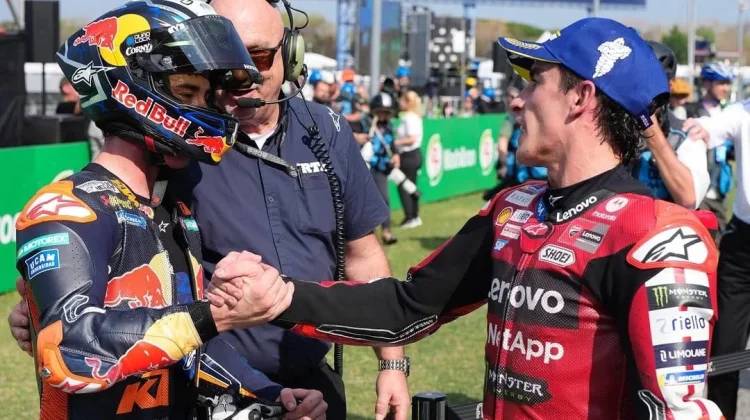 Pedro Acosta Juara Sprint Race MotoGP Thailand 2026