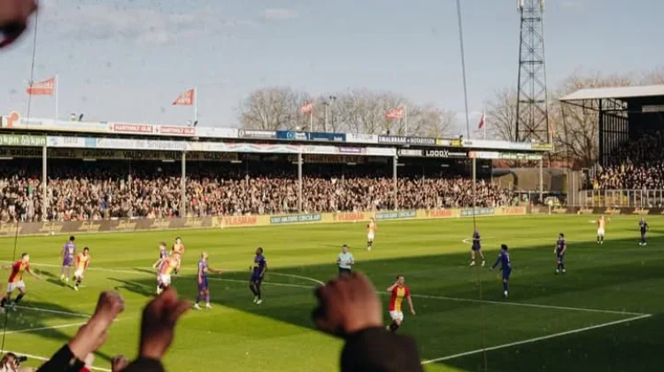 Bekuk NAC Breda 0-6, Dean James dan GAE Nyaman di Posisi 12 Klasemen Eredivisie