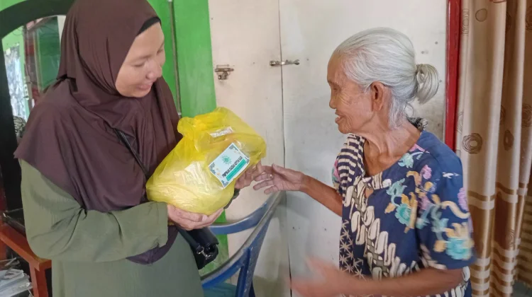 Pimpinan Daerah Aisyiyah Kaur Berbagi Sembako