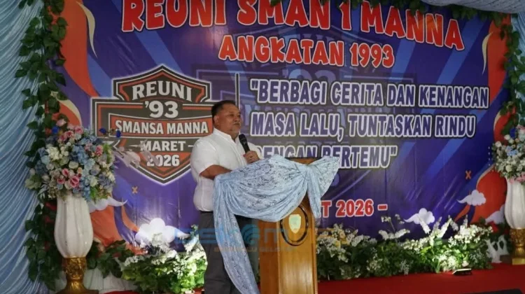 Bupati BS Hadiri Kegiatan Reuni Alumni SMA 1 Manna 1993