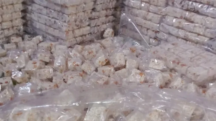 Bipang, Cemilan Tradisional Dari Beras Ketan yang Diminati oleh Pecinta Kuliner