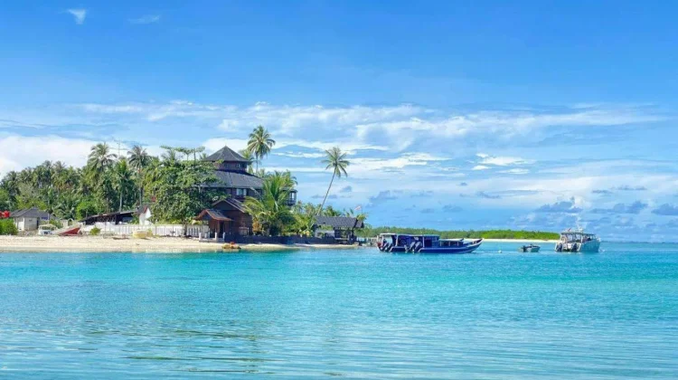 Kepulauan Mentawai Surga Bagi Peselancar