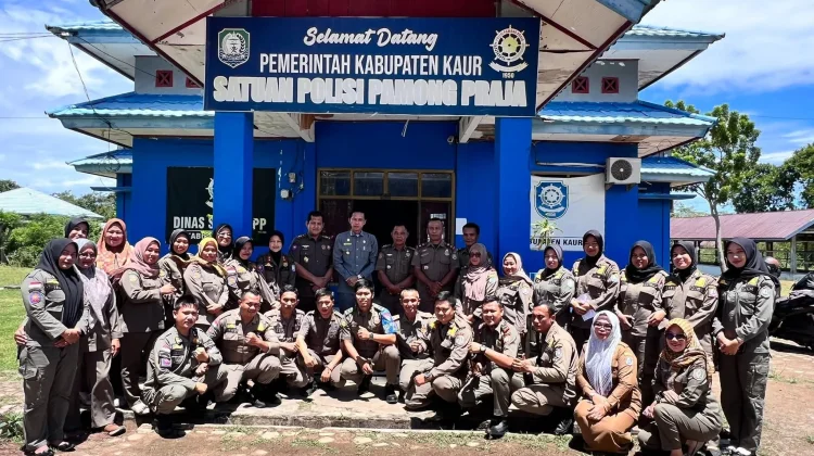 Bupati Kaur Kunjungi Satpol PP Berikan Semangat dan Apresiasi