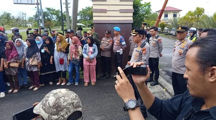Polres Kaur Kedepankan Pendekatan Humanis Amankan Aksi Massa GMMSB