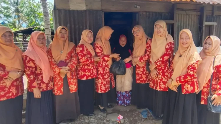 DWP Kementerian Agama Kaur Salurkan Paket Sembako dalam Giat Jumat Berkah