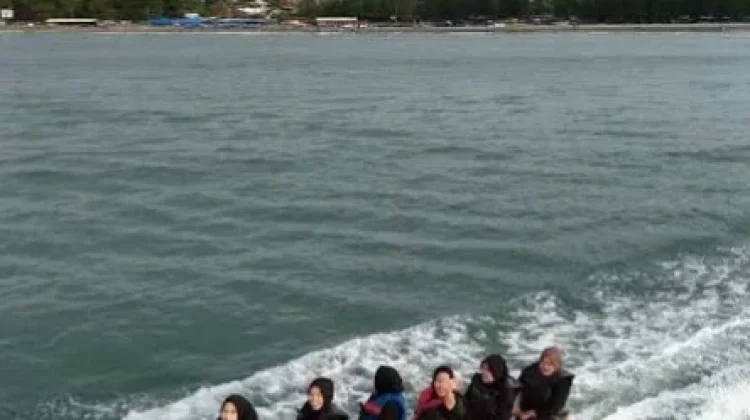 Banana Boat Pantai Panjang Diminati, Operasi Bergantung Cuaca