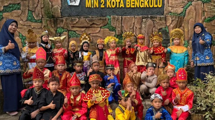 MIN 2 Kota Bengkulu Gelar Kokurikuler "Aku Cinta Indonesia" Perkuat Nasionaisme