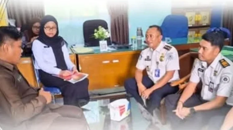 Tim  Supervisi Imigrasi Bengkulu Kunjungi Kemenag Kaur Pembinaan Nikah WNA