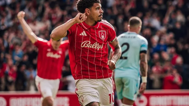 Nottingham Forest Menang Telak 4-1 Atas Burnley